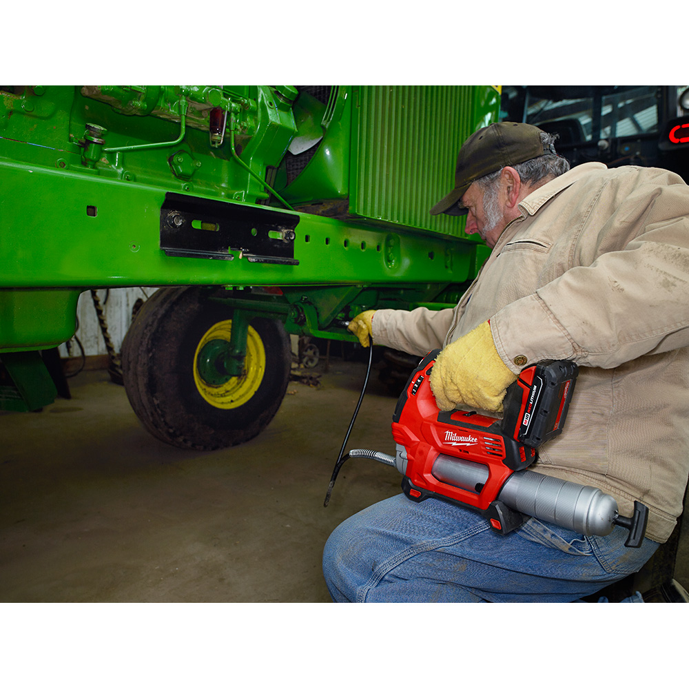 ENGRASADORA BATERIA M18 2 VELOC.(SIN ACCESORIOS) 2646-20 MILWAUKEE