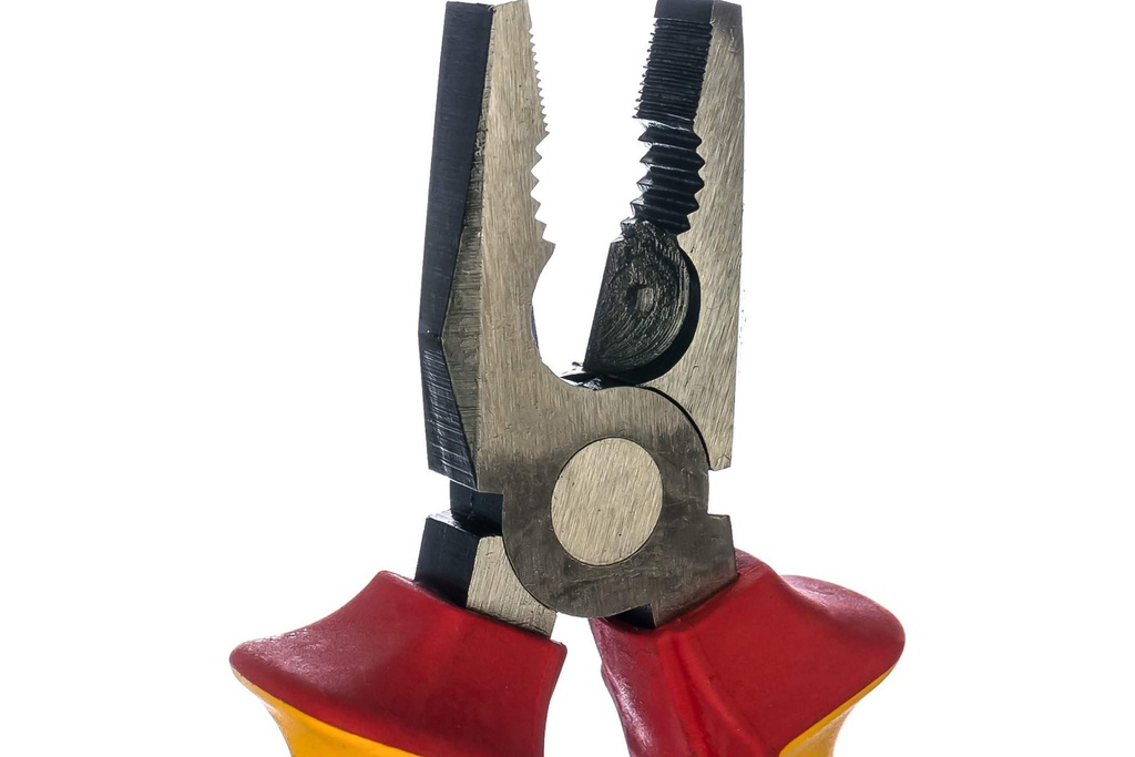 ALICATE ELECTRICISTA AISLADO 8" ST70333ST SATA