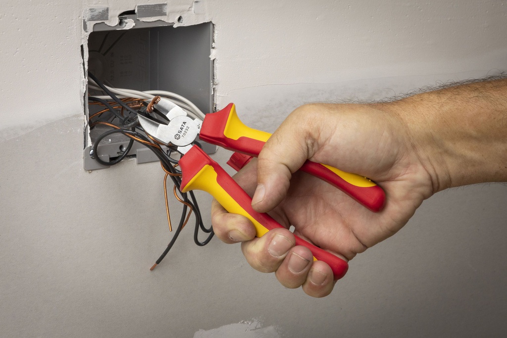 CORTADORA DIAGONAL AISLADA 6" ST70232ST SATA