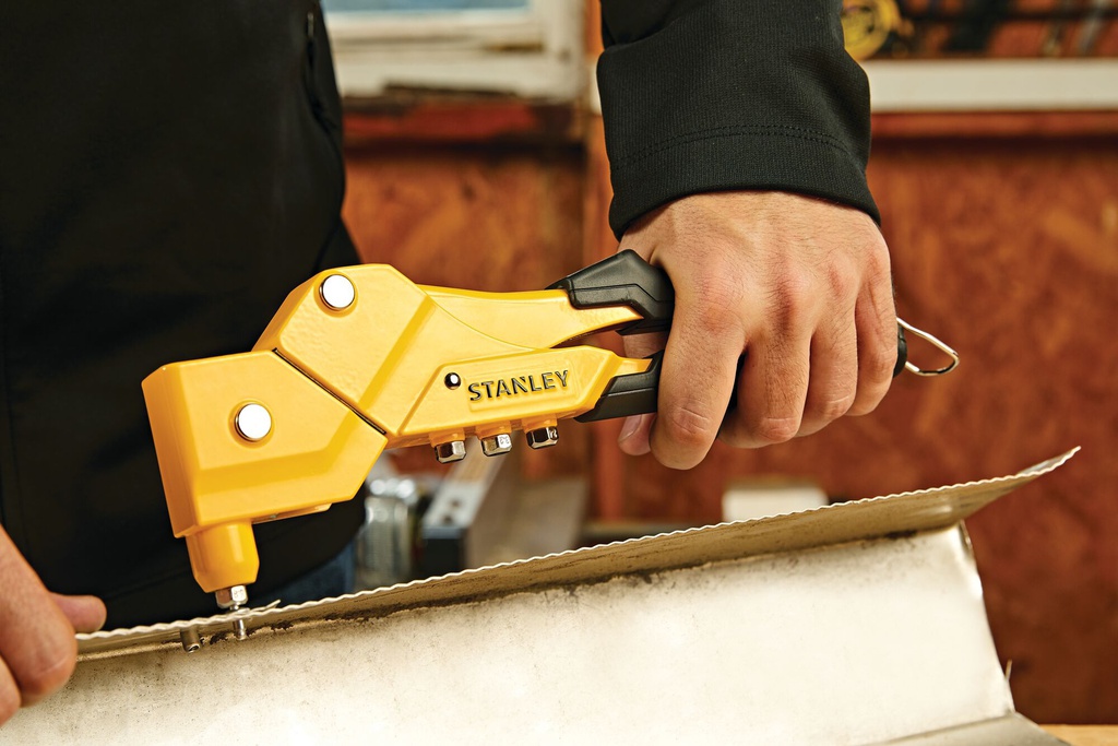 REMACHADORA CON CABEZA GIRATORIA MR77C STANLEY