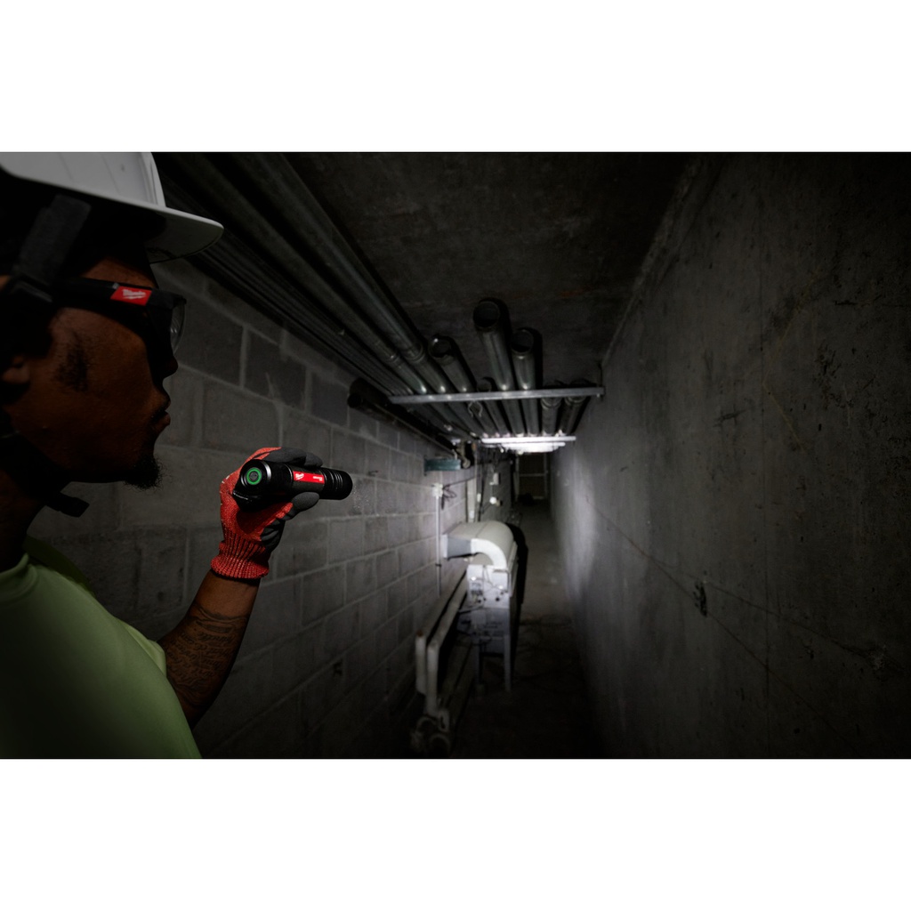 LINTERNA LED RECARGABLE USB 2000L 2162-21 MILWAUKEE