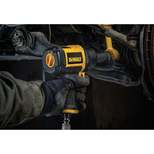 PISTOLA IMPACTO 1/2" 650 FT-LBS DWMT70773L DEWALT