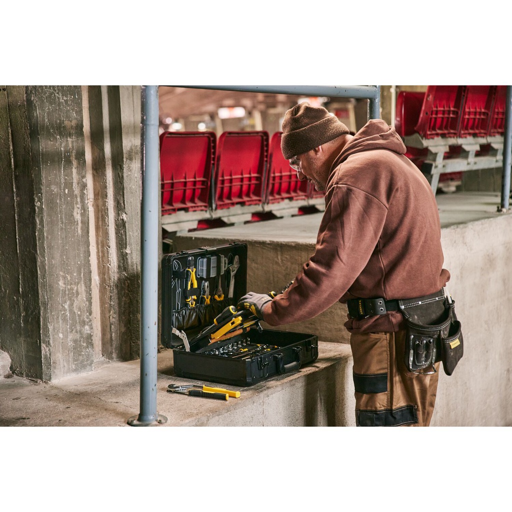 JUEGO HERRAMIENTAS 141 PIEZAS STMT98109-LA STANLEY