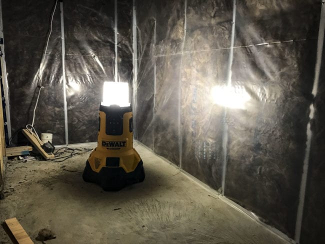 LINTERNA LED BATERIA 20V 7000 LUMENS DCL070 DEWALT