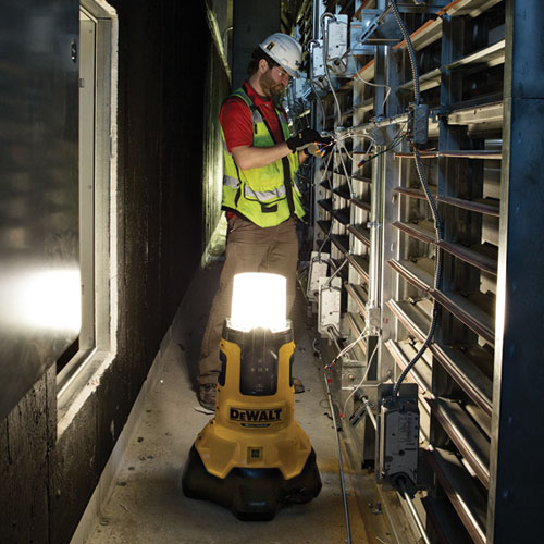 LINTERNA LED BATERIA 20V 7000 LUMENS DCL070 DEWALT