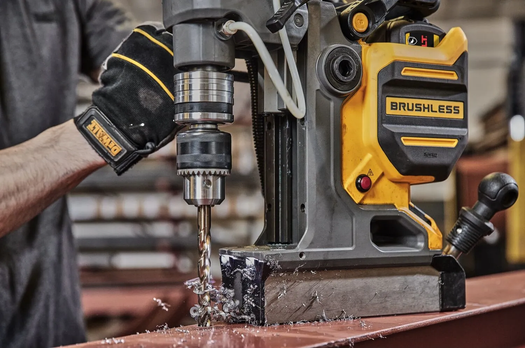 TALADRO MAGNÉTICO  2" 20V 9.0AH DCD1623GX2 DEWALT