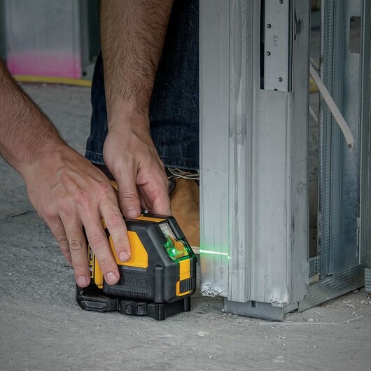 LASER VERTICAL- HORIZONTAL MULTI-LINEA DW088LG-QU DEWALT