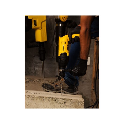 ROTOMARTILLO SDS+1" 8AMP  5.8LBS D25133K DEWALT