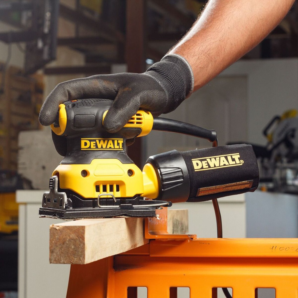 LIJADORA DE VIBRACION 1/4 HOJA 2.4 A DWE6411B3 DEWALT